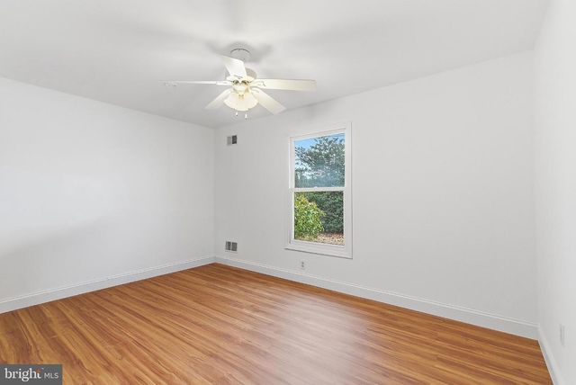 1200 MERMAID AVE, Beachwood, NJ 08722