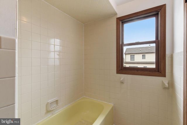 1200 MERMAID AVE, Beachwood, NJ 08722