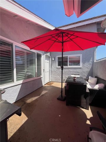 9583 Pettswood Drive 4, Huntington Beach, CA 92646