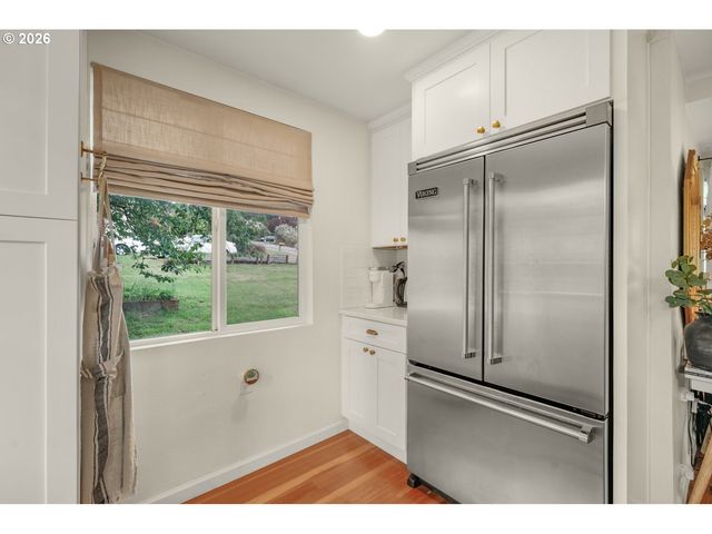 15546 Se CLATSOP St, Happy Valley, OR 97086