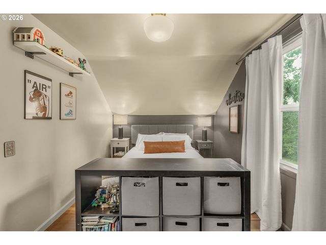 15546 Se CLATSOP St, Happy Valley, OR 97086