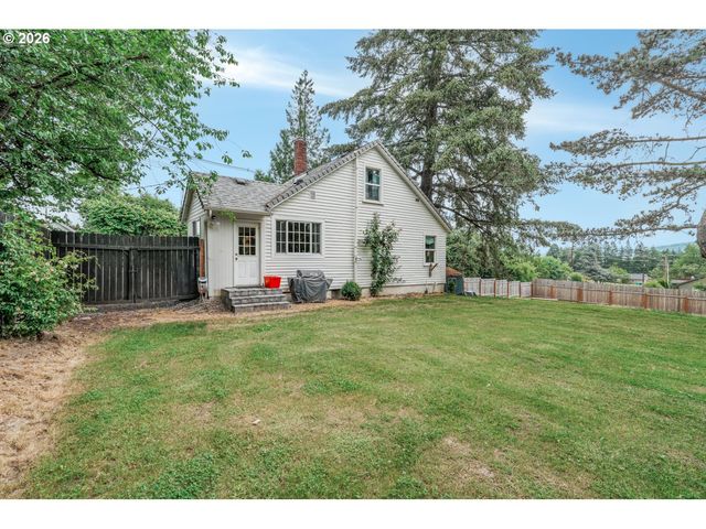 15546 Se CLATSOP St, Happy Valley, OR 97086