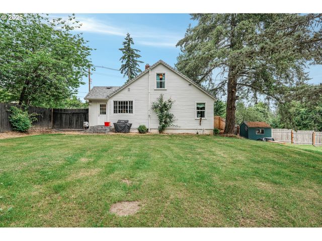15546 Se CLATSOP St, Happy Valley, OR 97086