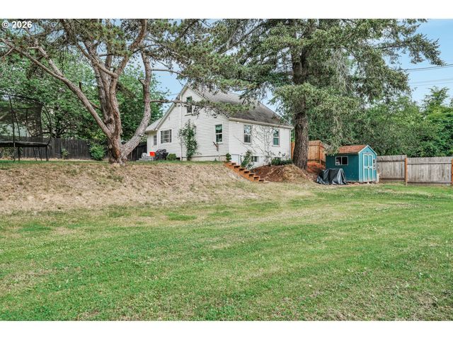 15546 Se CLATSOP St, Happy Valley, OR 97086