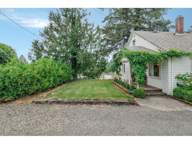 15546 Se CLATSOP St, Happy Valley, OR 97086