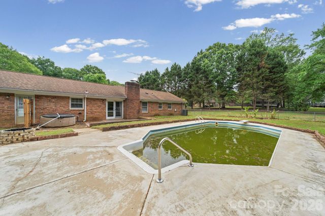 4510 Springview Drive, Monroe, NC 28112