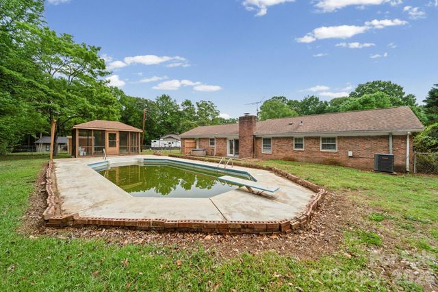4510 Springview Drive, Monroe, NC 28112