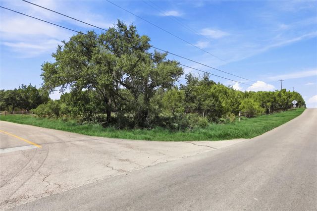 22121 Oban DR, Spicewood, TX 78669