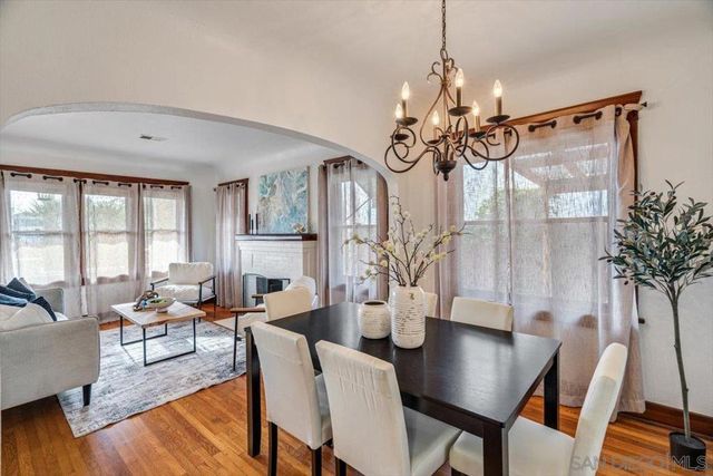 4544 Kensington Dr, San Diego, CA 92116