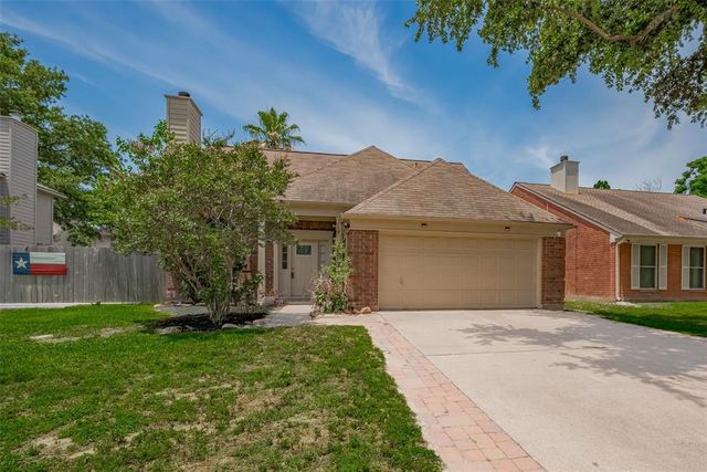 9911 Villa Verde Dr, Houston, TX 77064