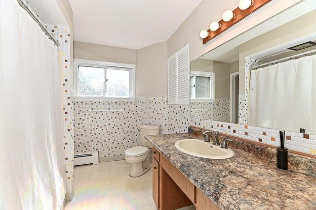 5875 S St. Andrews DRIVE, New Berlin, WI 53146