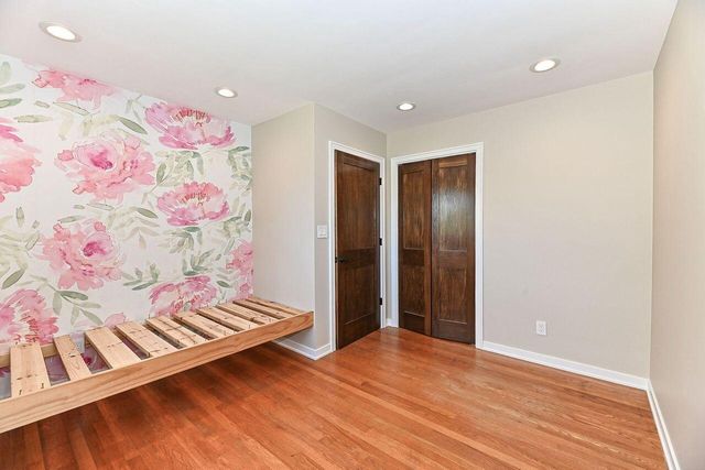 5875 S St. Andrews DRIVE, New Berlin, WI 53146