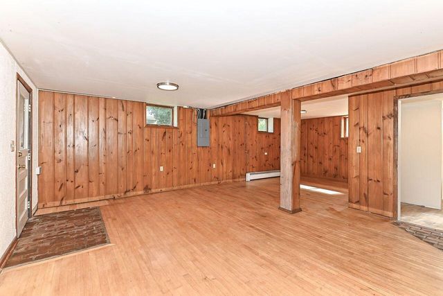 5875 S St. Andrews DRIVE, New Berlin, WI 53146