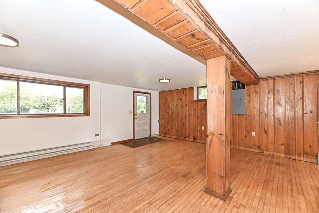 5875 S St. Andrews DRIVE, New Berlin, WI 53146