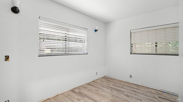 11144 Ice Box Canyon Rd, Forestville, CA 95436