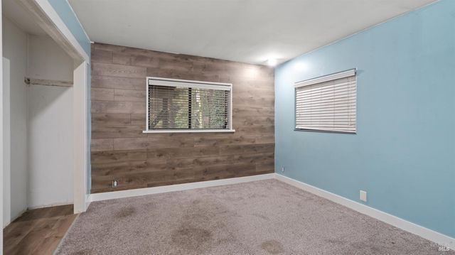 11144 Ice Box Canyon Rd, Forestville, CA 95436