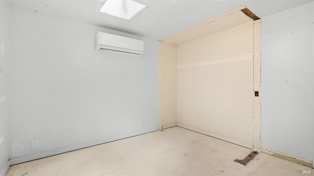 11144 Ice Box Canyon Rd, Forestville, CA 95436