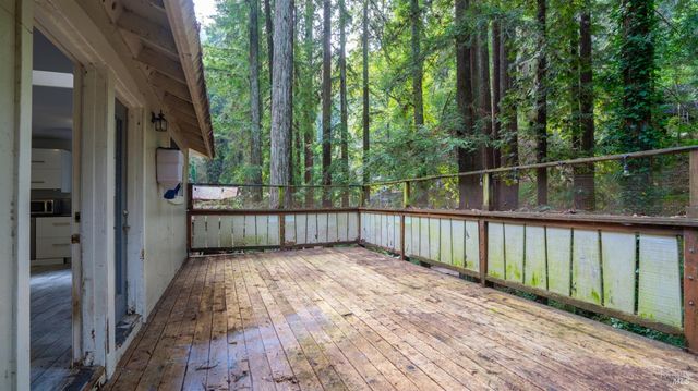 11144 Ice Box Canyon Rd, Forestville, CA 95436
