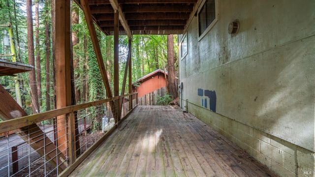 11144 Ice Box Canyon Rd, Forestville, CA 95436