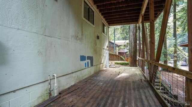 11144 Ice Box Canyon Rd, Forestville, CA 95436