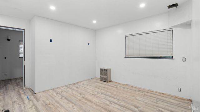 11144 Ice Box Canyon Rd, Forestville, CA 95436