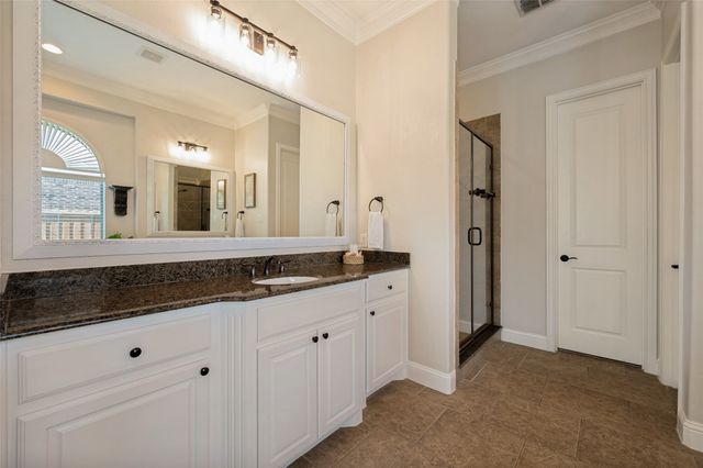 712 Glendevon Drive, Mckinney, TX 75071
