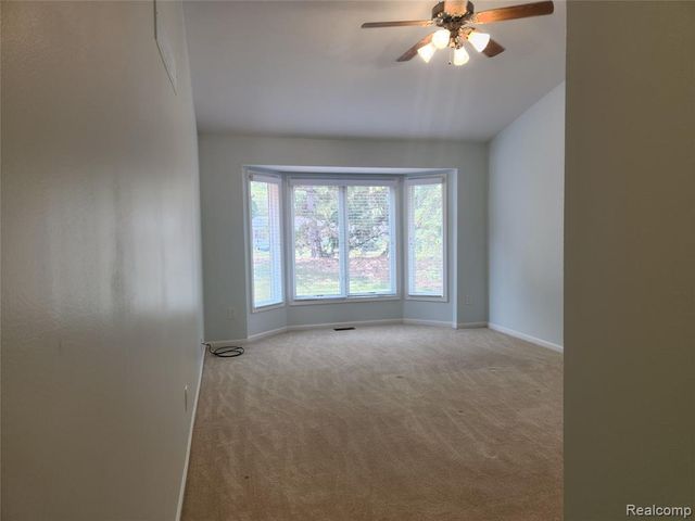 33919 Oakwood Drive, Sterling Heights, MI 48312