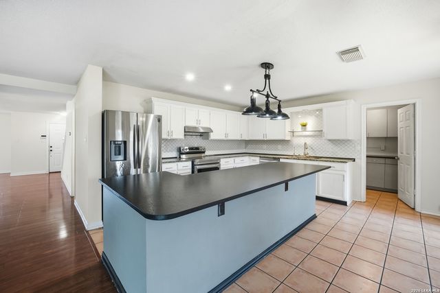 11438 Lima, San Antonio, TX 78213