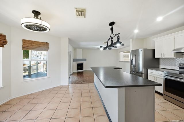 11438 Lima, San Antonio, TX 78213