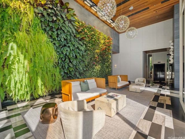 1108 Auahi Street 1305, Honolulu, HI 96814