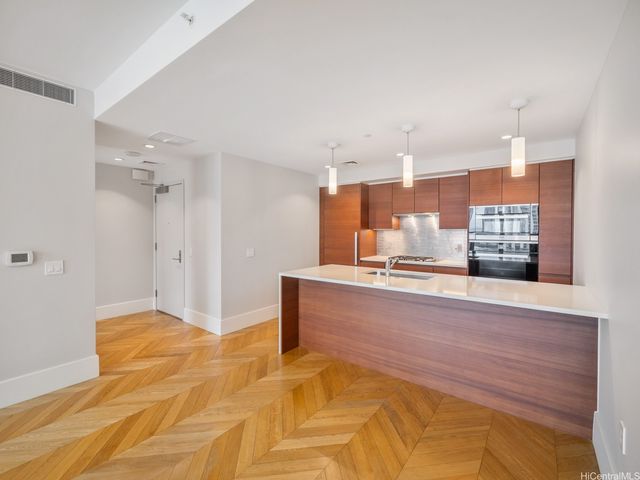 1108 Auahi Street 1305, Honolulu, HI 96814