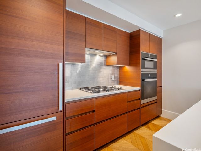 1108 Auahi Street 1305, Honolulu, HI 96814