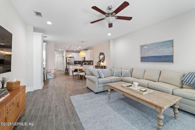 622 2ND Avenue N, Jacksonville Beach, FL 32250