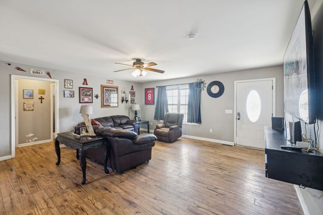 225 Eagle Blvd, Shelbyville, TN 37160