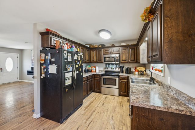 225 Eagle Blvd, Shelbyville, TN 37160