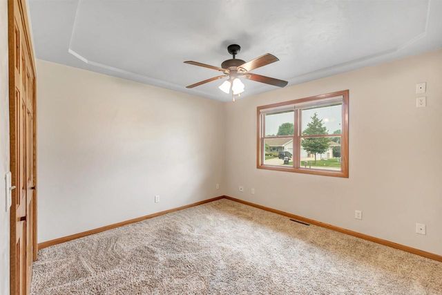 3533 LEEDS CASTLE DRIVE, Green Bay, WI 54313
