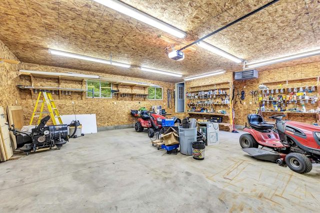 3533 LEEDS CASTLE DRIVE, Green Bay, WI 54313