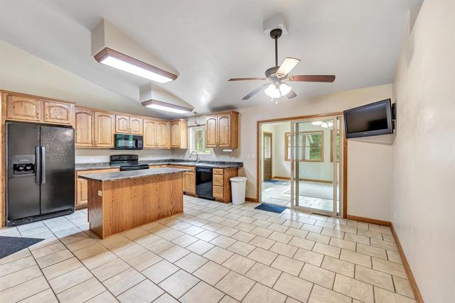 3533 LEEDS CASTLE DRIVE, Green Bay, WI 54313