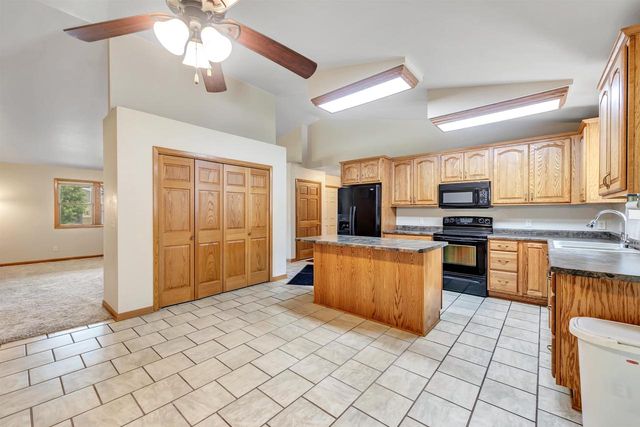 3533 LEEDS CASTLE DRIVE, Green Bay, WI 54313