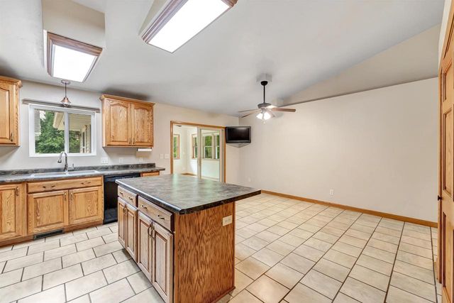 3533 LEEDS CASTLE DRIVE, Green Bay, WI 54313