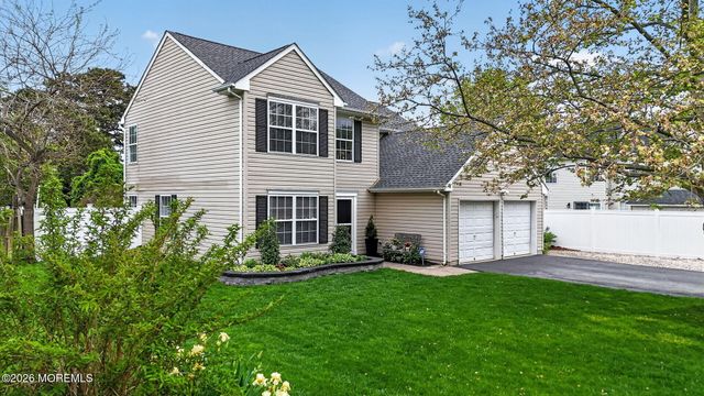 91 N Sailors Quay Drive, Brick, NJ 08723