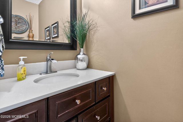 91 N Sailors Quay Drive, Brick, NJ 08723