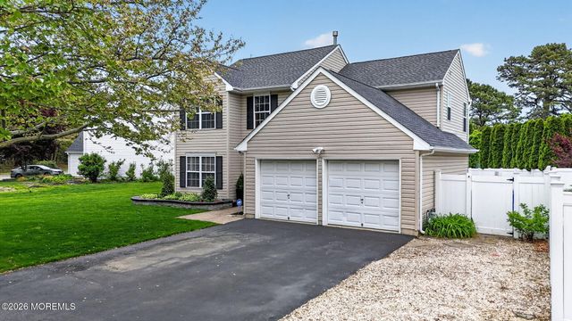 91 N Sailors Quay Drive, Brick, NJ 08723