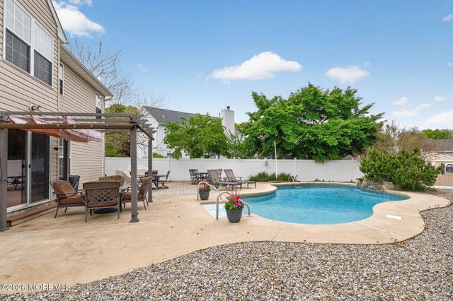 91 N Sailors Quay Drive, Brick, NJ 08723