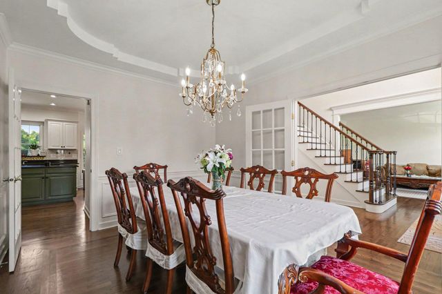 1931 Cherrywood Court, Munster, IN 46321
