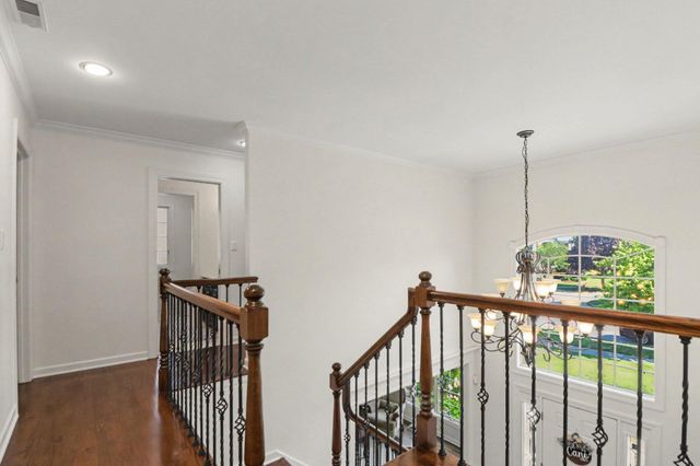 1931 Cherrywood Court, Munster, IN 46321
