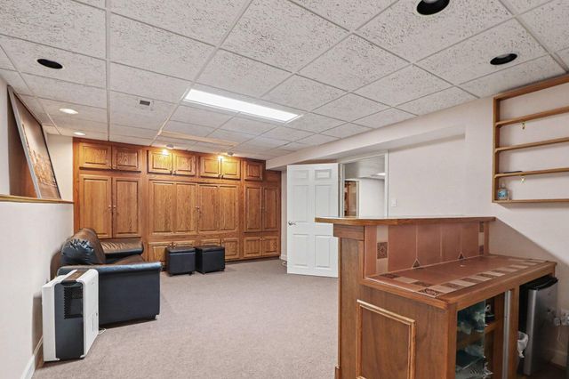 1931 Cherrywood Court, Munster, IN 46321
