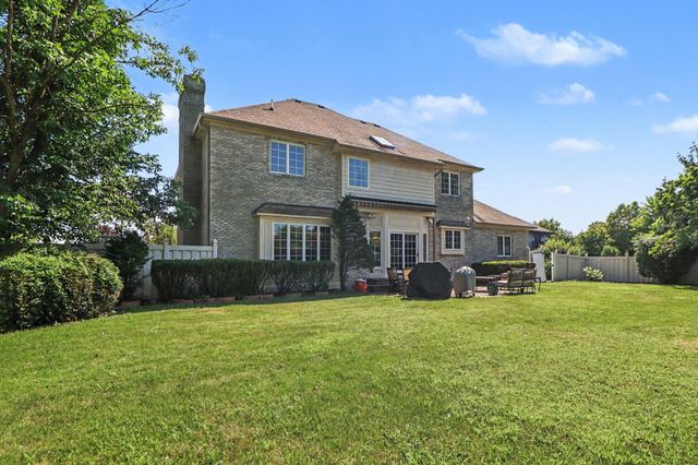 1931 Cherrywood Court, Munster, IN 46321