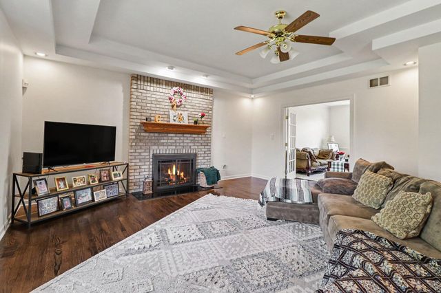 1931 Cherrywood Court, Munster, IN 46321