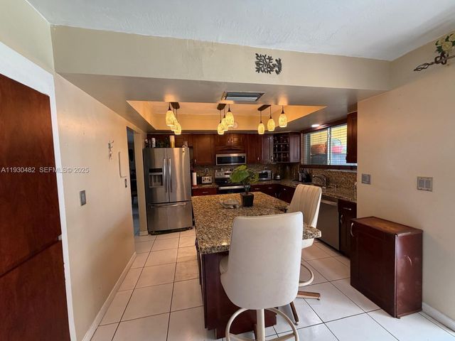 7712 Dilido Blvd, Miramar, FL 33023